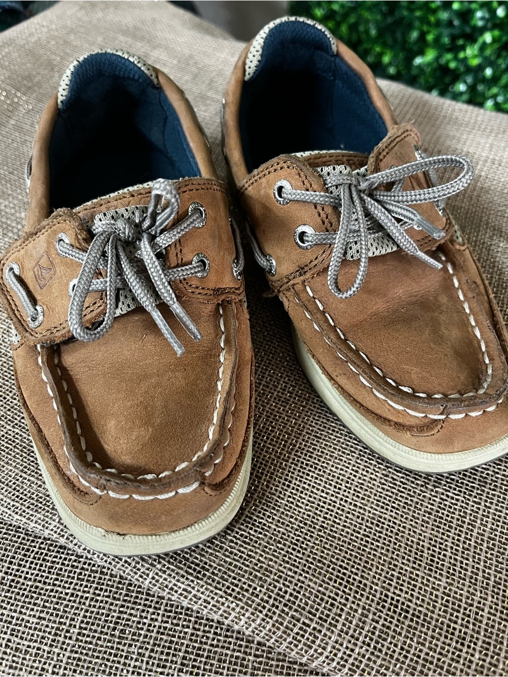Sperry Tan/Brown Kids Boat Shoes with Laces Preppy